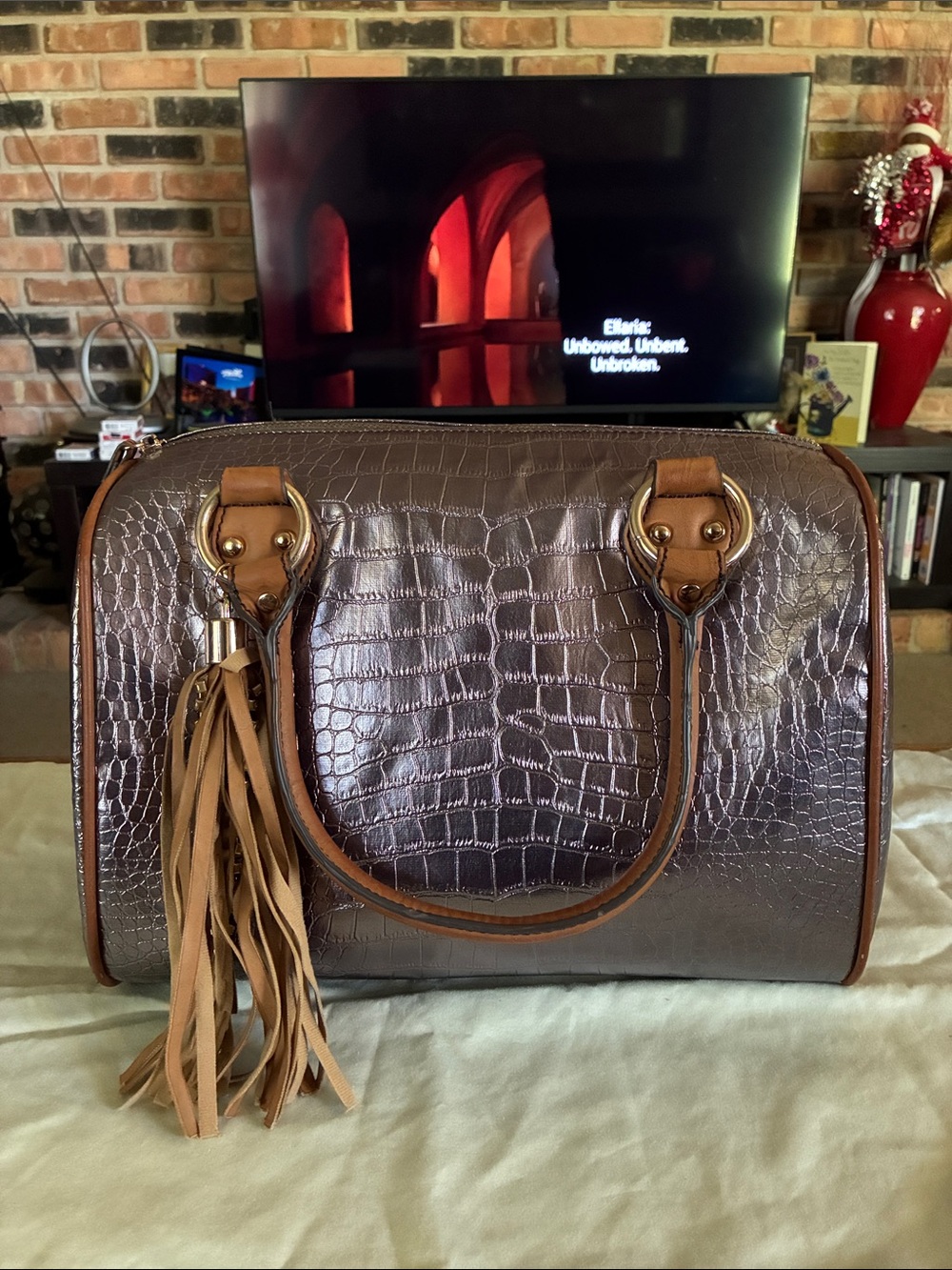 Imoshion Croc-Embossed Satchel Handbag in Metallic Brown with Tassel